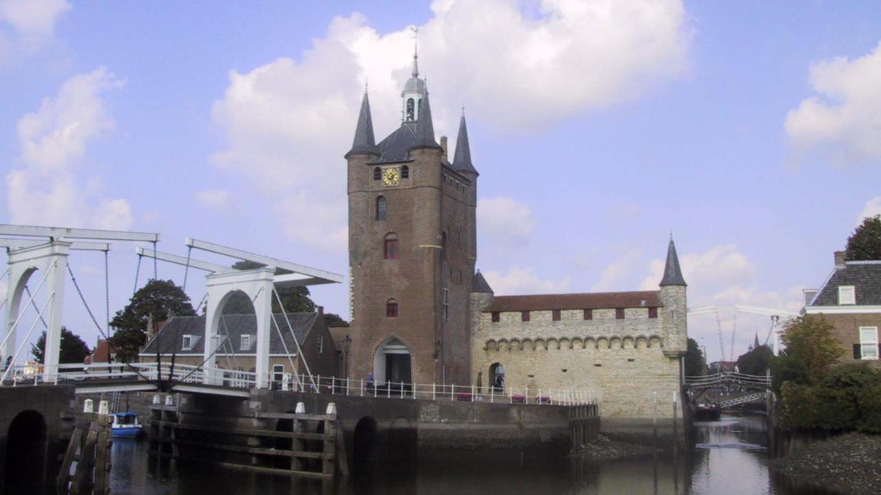 B&B Monumentaal Logeren Zierikzee Bagian luar foto