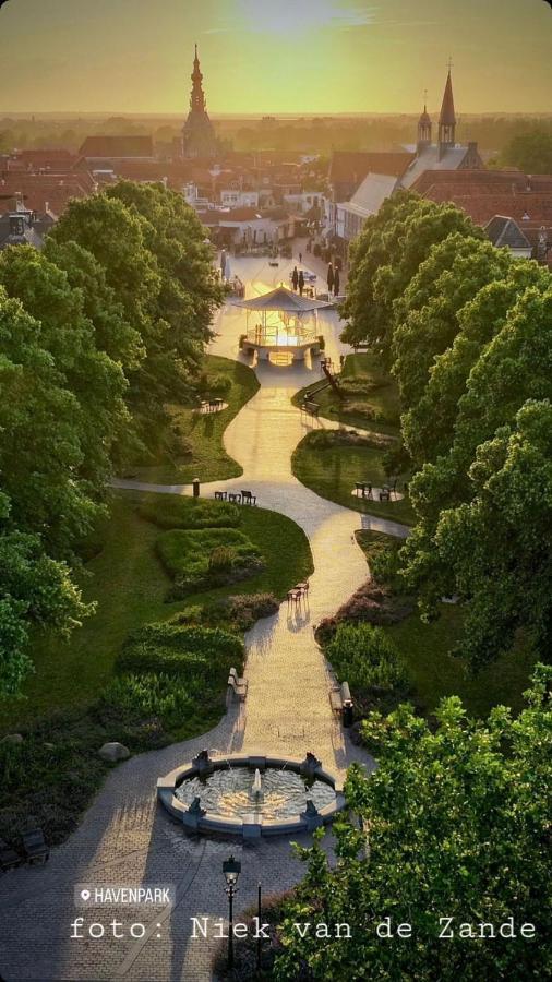 B&B Monumentaal Logeren Zierikzee Bagian luar foto